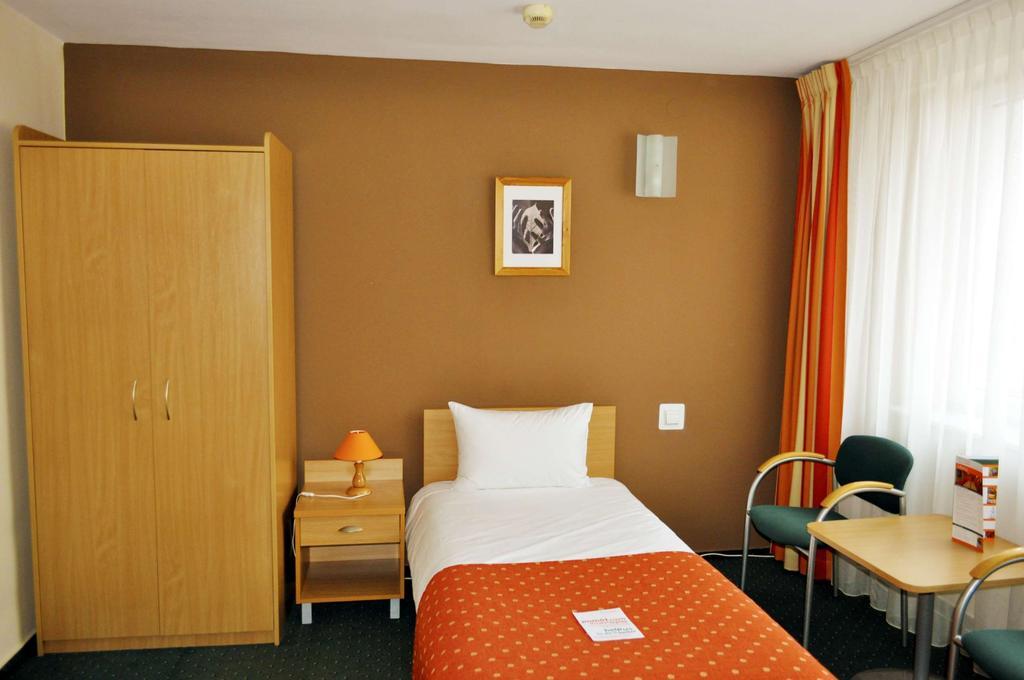 Hotel Wilanów By Desilva 3*
